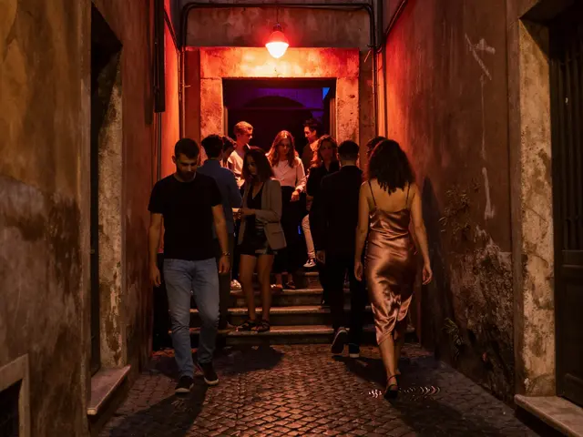 Night Club Rome - Live the Night