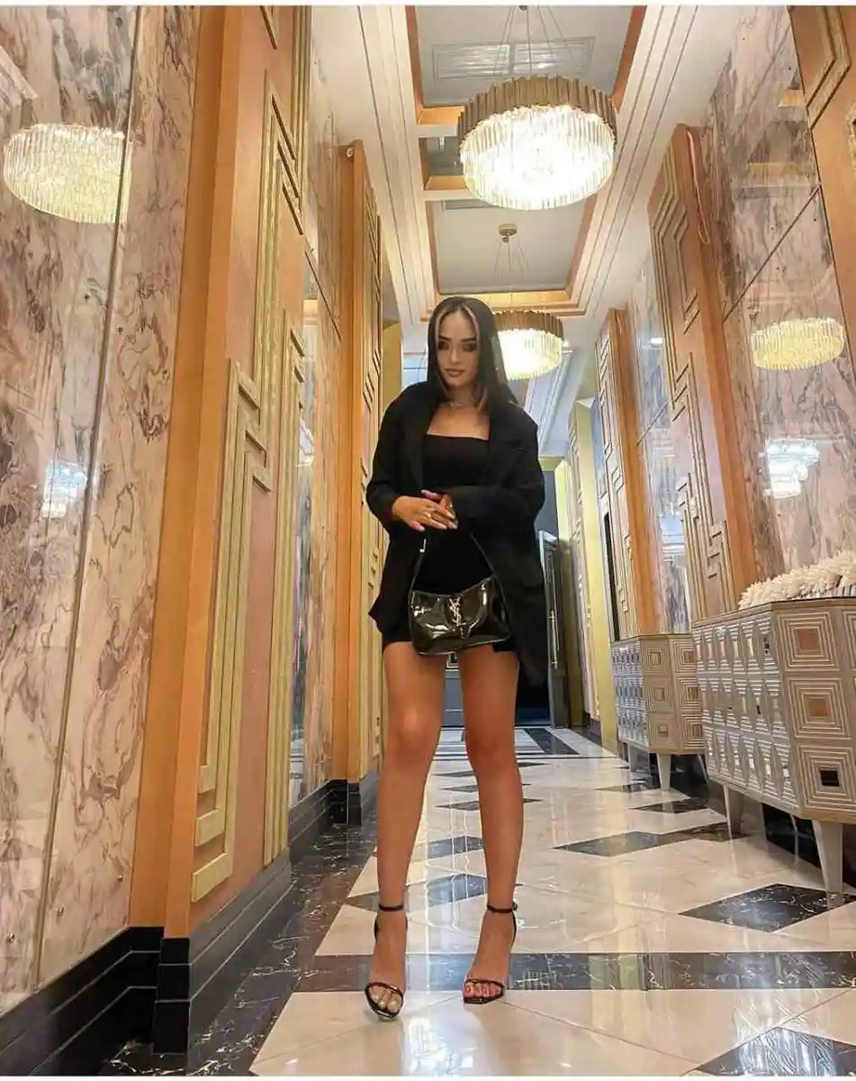 Lilia escort in Rome