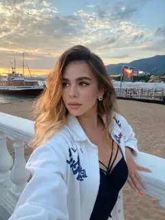 Lydia escort in Rome