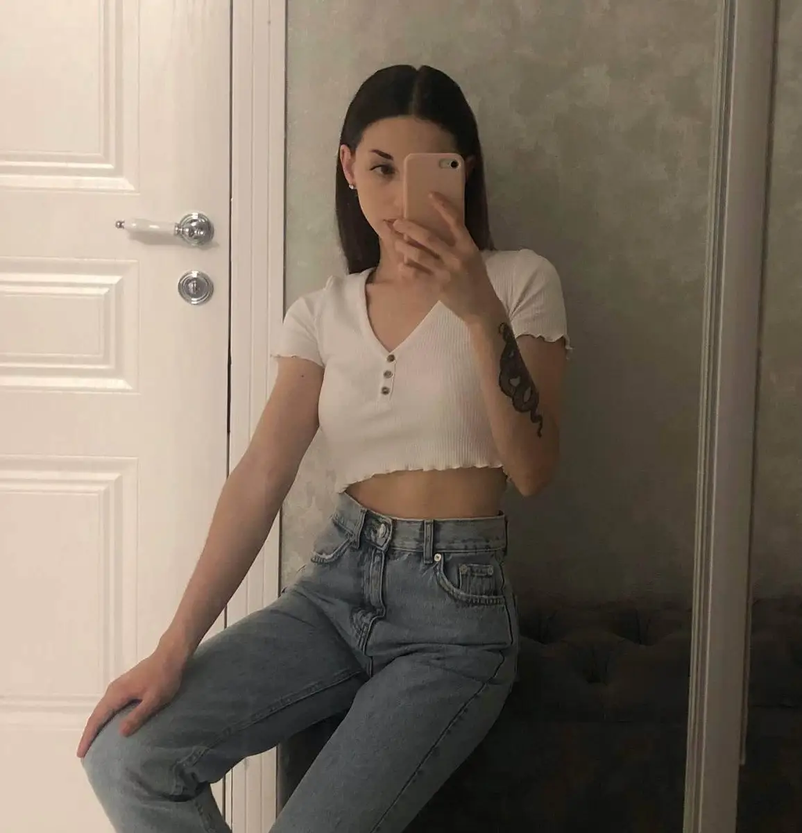Miki escort in Rome