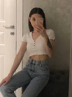 Miki escort in Rome