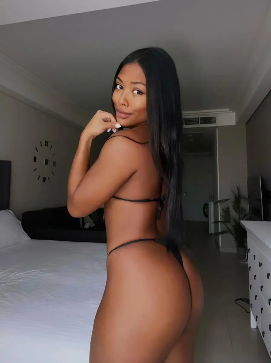 Naomi escort in Rome