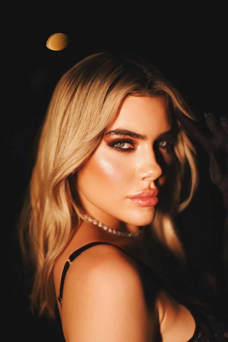 Raya escort a Milano